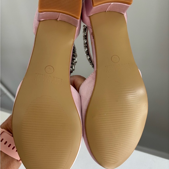 Badgley Mischka Pink Heels with Rhinestone Accents zip back size 4 party wedding - Picture 5 of 7